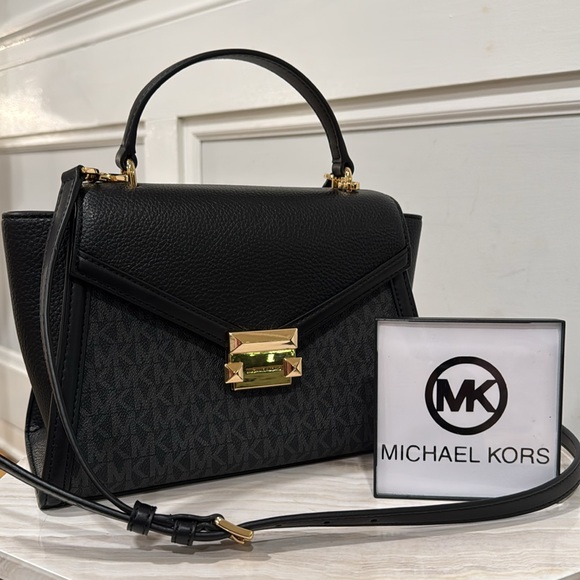 Michael Kors Handbags - Michael Kors Bag Jet Set Signature Whitey Satchel Bag